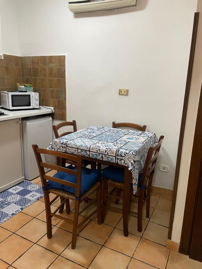 Le Suite Di Ginevra 나폴리 외부 사진
