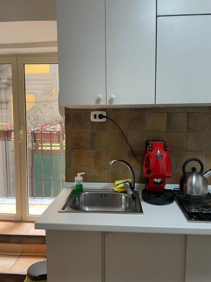Le Suite Di Ginevra 나폴리 외부 사진