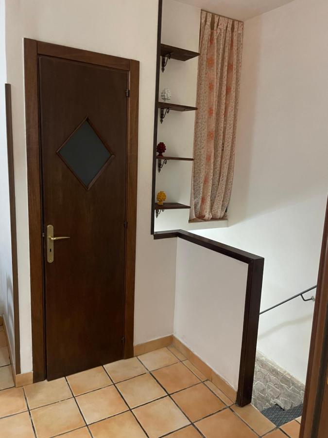 Le Suite Di Ginevra 나폴리 외부 사진